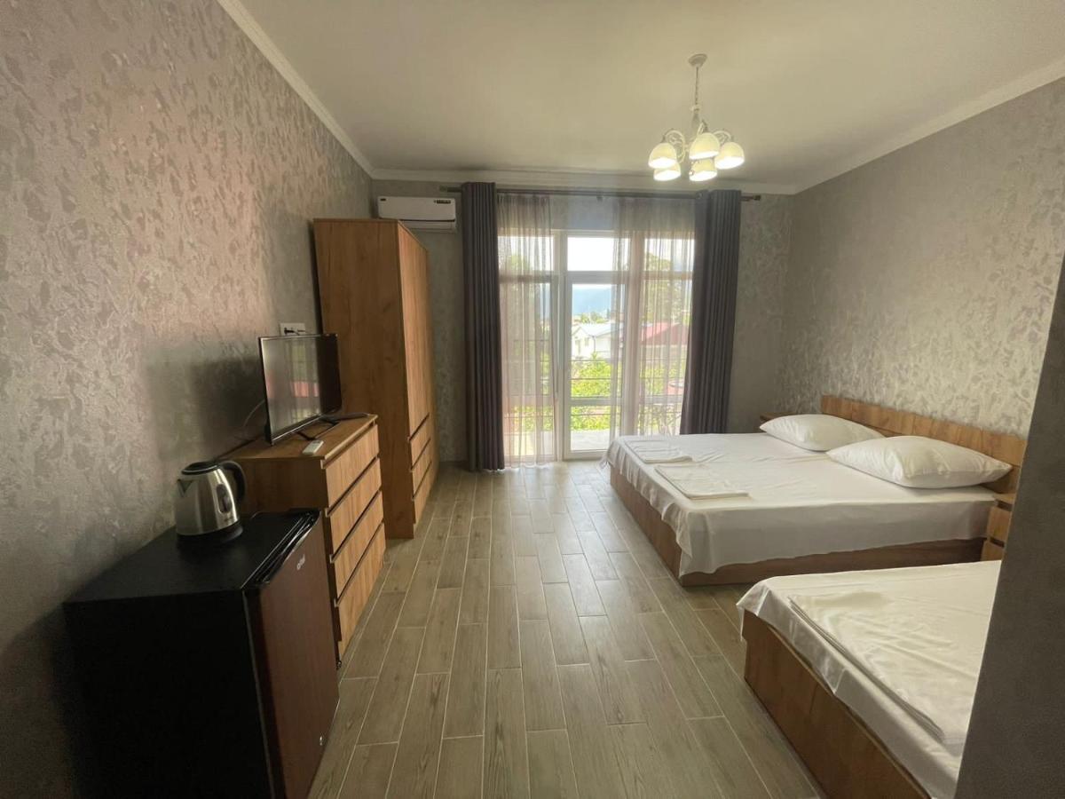 Guest House Dali Gagra Esterno foto