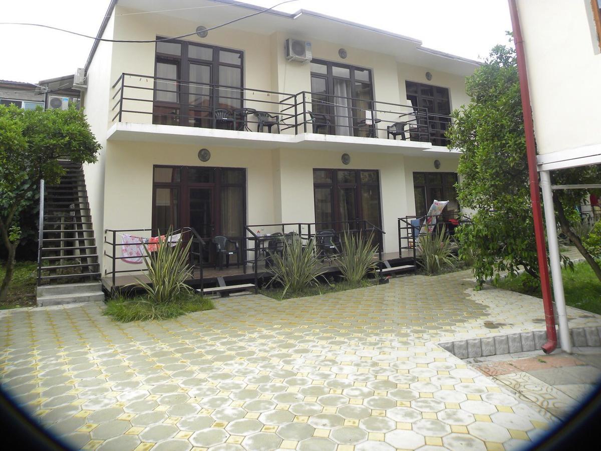 Guest House Dali Gagra Esterno foto