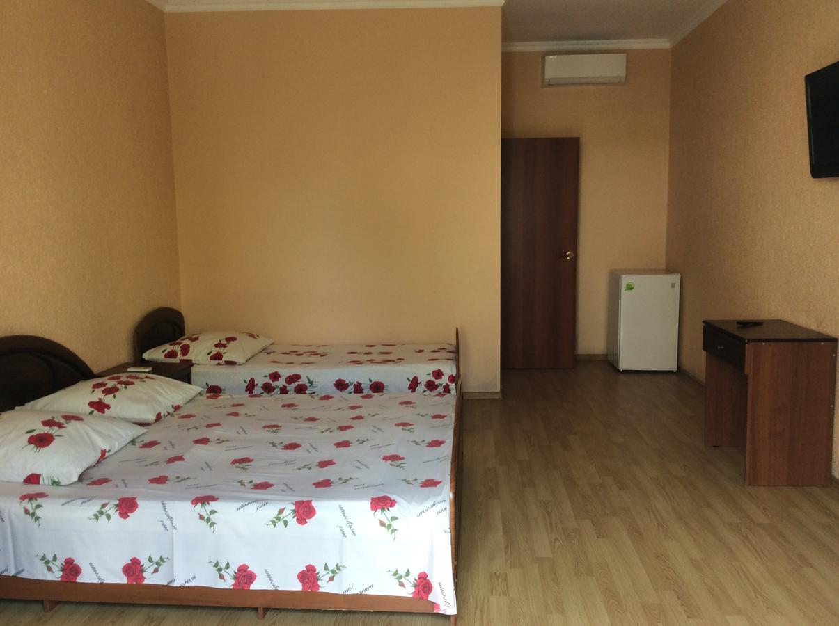 Guest House Dali Gagra Esterno foto