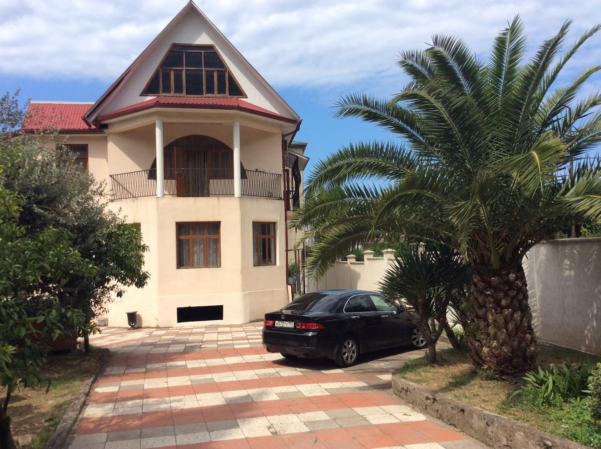 Guest House Dali Gagra Esterno foto