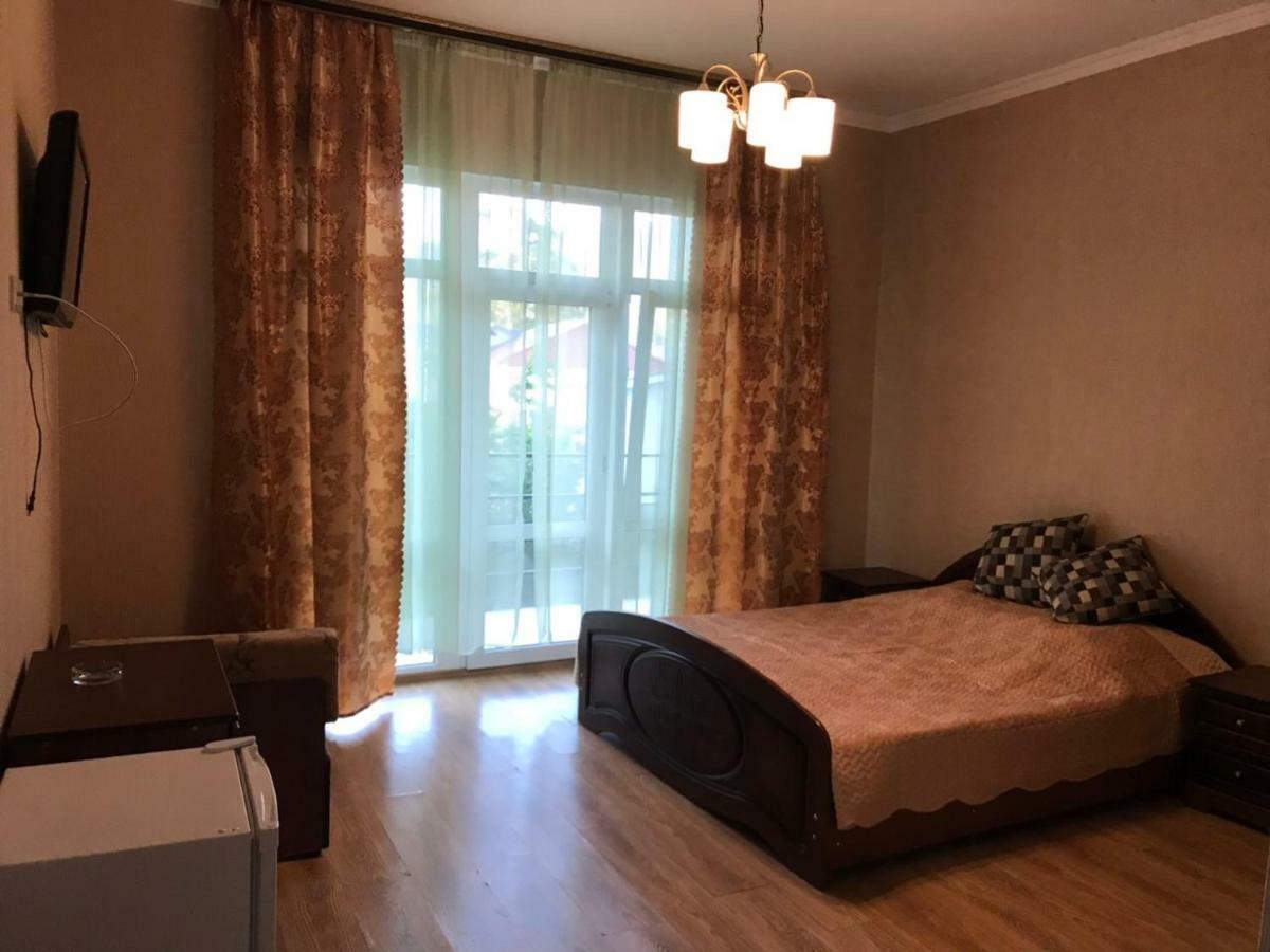 Guest House Dali Gagra Esterno foto